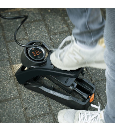 SKS Airstep Digi Multi The foot pump with a digital pressure gauge