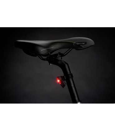 Lampa rowerowa tylna AXA GREENLINE 1 dioda USB on/off czerwona