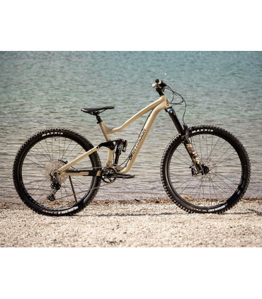 Dartmoor Thunderbird – Superenduro MTB – 180/170 mm suspension