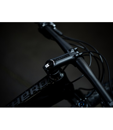 Accent Hero Carbon XTR – full suspension XC MTB – carbon frame