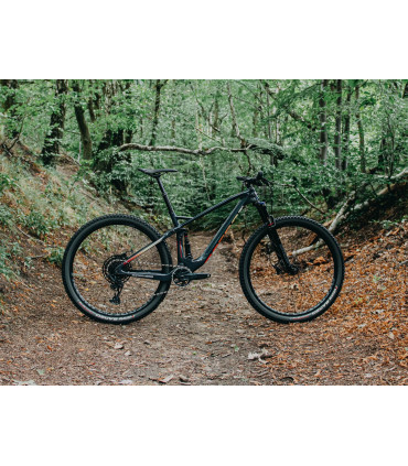 Accent Super Hero – Carbon full MTB – 120 mm suspension