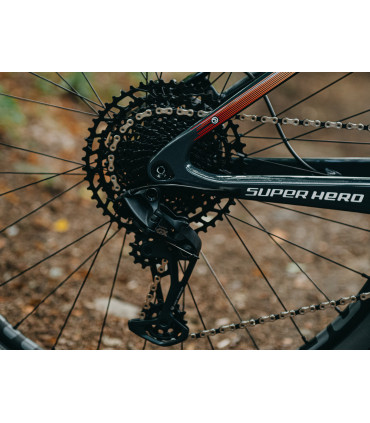 Accent Super Hero – Carbon full MTB – 120 mm suspension
