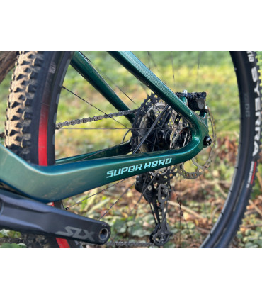 Accent Super Hero – Carbon full MTB – zawieszenie 120 mm