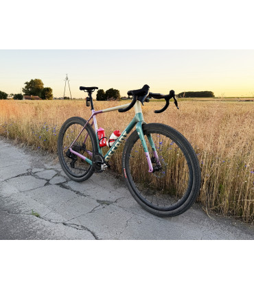 Freak Carbon v2 – gravel bike – Force AXS carbon