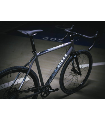 Accent CX-One Apex – lekki rower przełajowy – karbonowy widelec