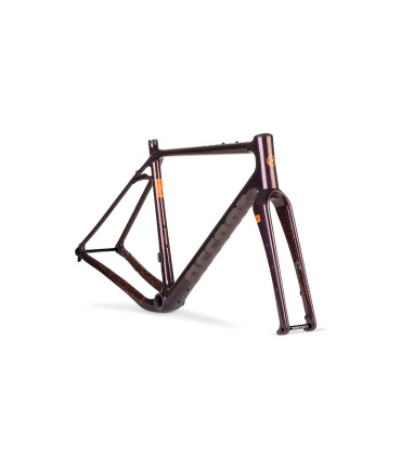 Accent Freak Carbon v2 – Ultraviolet gravel rama S