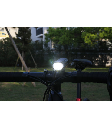 CatEye AMPP 900 – mocna lampa rowerowa 900 lm