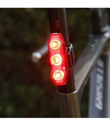 CatEye VIZ450 – ultra-bright 450 lm rear light USB-C
