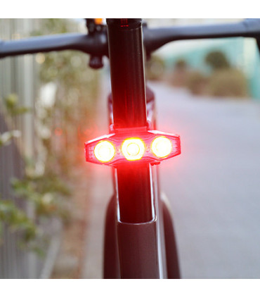 CatEye VIZ450 – ultra-bright 450 lm rear light USB-C