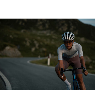 MET Trenta 3K Carbon – White Road Helmet – airy comfort