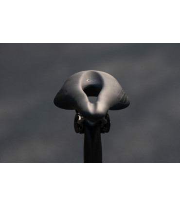 San Marco Shortfit 130 Carbon FX – lightweight race saddle