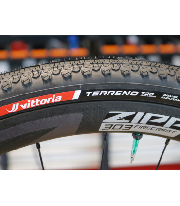 Vittoria Terreno T30 700x50C – Wide Gravel Tire – Endurance