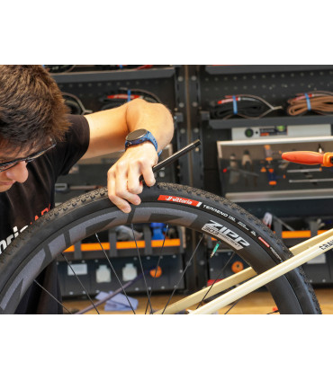 Vittoria Terreno T30 700x50C – Wide Gravel Tire – Endurance