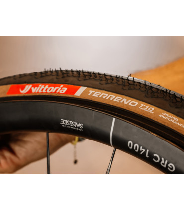 Vittoria Terreno T10 700x45C – Comfortable Hardpack Gravel Tire